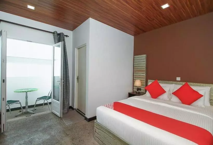 ホテル 198 Negombo