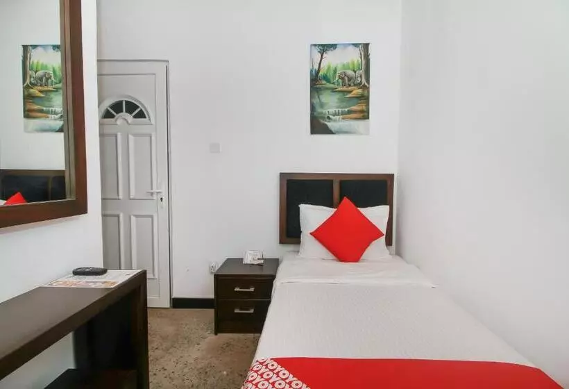 ホテル 198 Negombo