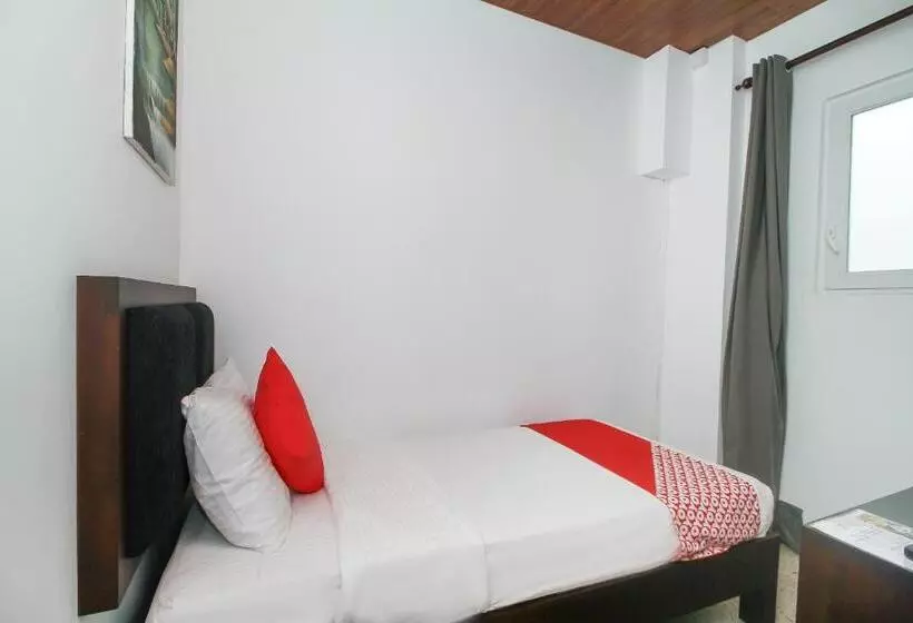 ホテル 198 Negombo