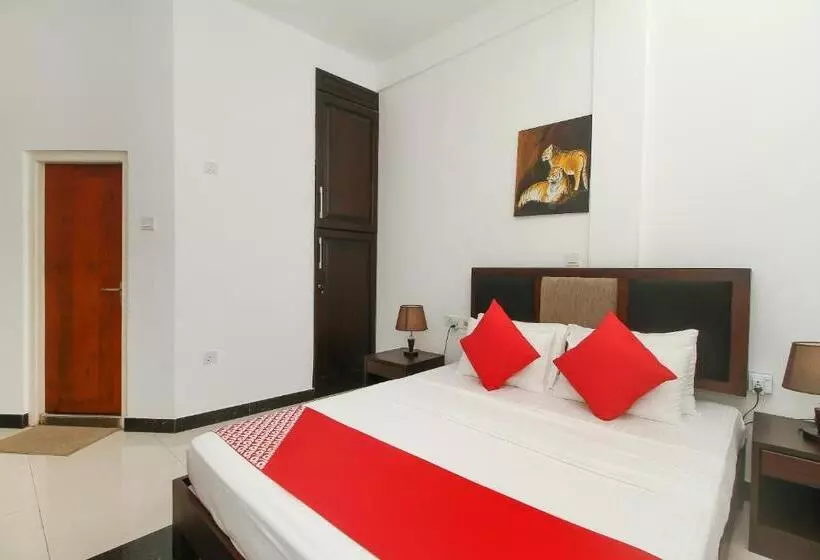 ホテル 198 Negombo