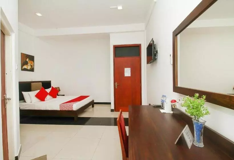 ホテル 198 Negombo