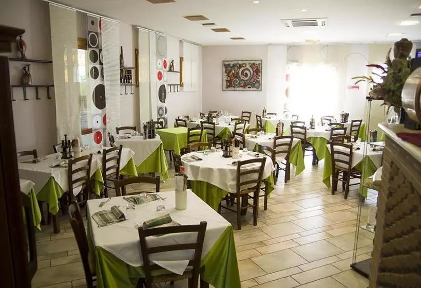 ホテル Spiedo Imperiale   Locanda E Ristorante