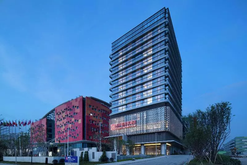 هتل Hilton Garden Inn Zhuhai Hengqin