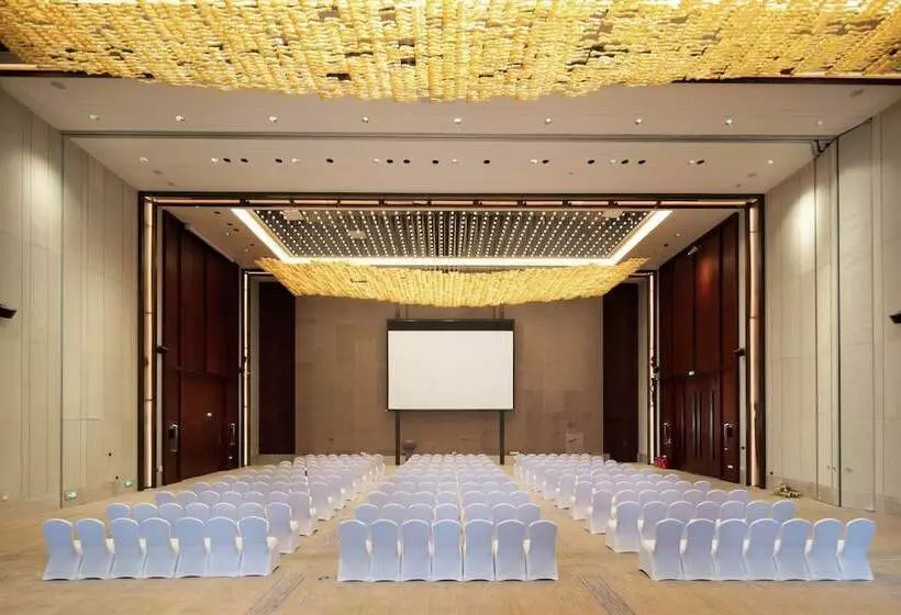 هتل Hilton Garden Inn Zhuhai Hengqin