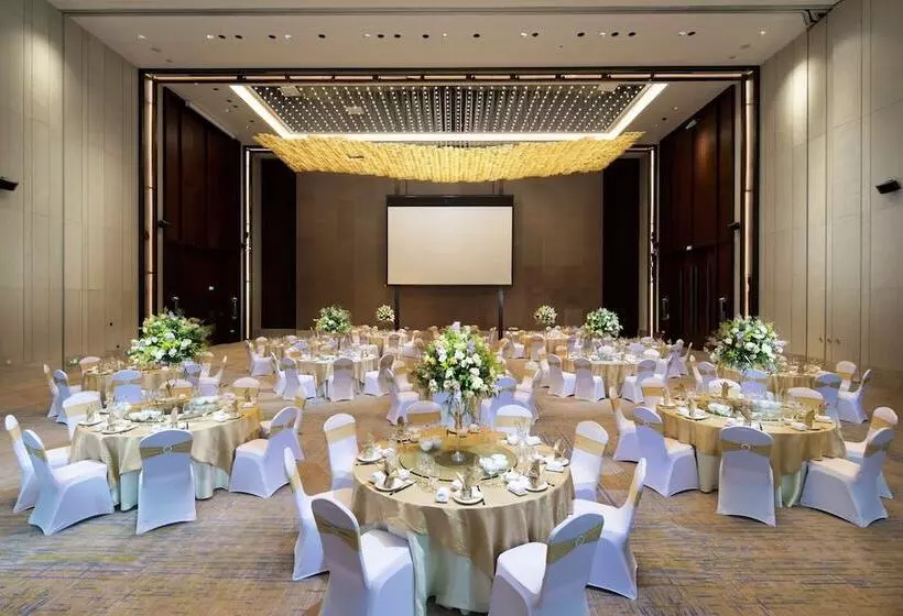 هتل Hilton Garden Inn Zhuhai Hengqin