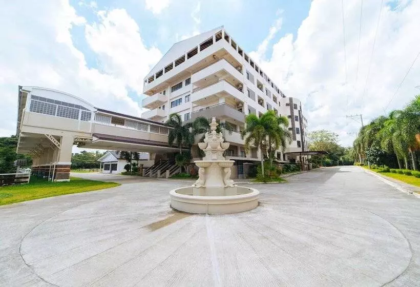 Hotelli Reddoorz Premium @ Sta Rosa Tagaytay Road