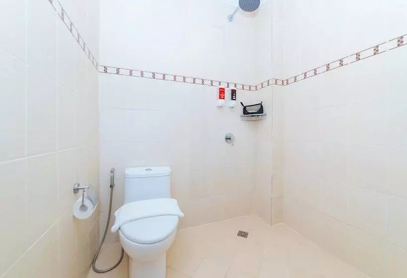 Hotelli Reddoorz Premium @ Sta Rosa Tagaytay Road