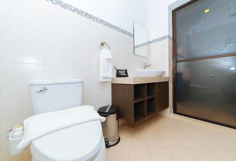 هتل Reddoorz Premium @ Sta Rosa Tagaytay Road