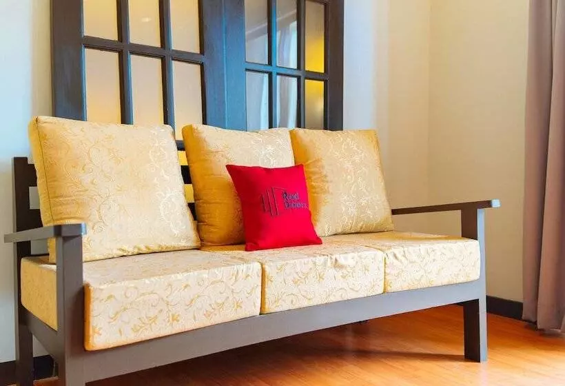 Hotelli Reddoorz Premium @ Sta Rosa Tagaytay Road