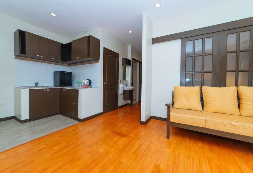 هتل Reddoorz Premium @ Sta Rosa Tagaytay Road