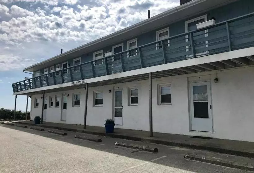ホテル Seaside Condos