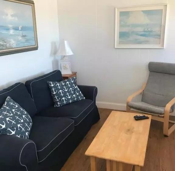 ホテル Seaside Condos