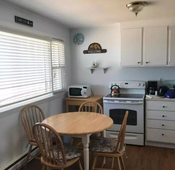 ホテル Seaside Condos