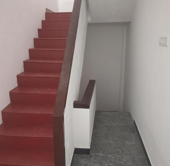 بنسيون Nakshatraa Guest House