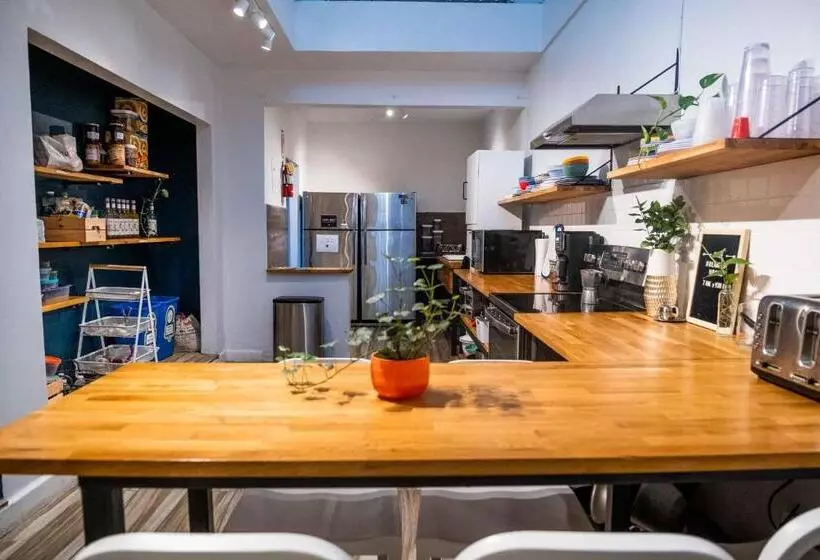 Santurcia Hostel