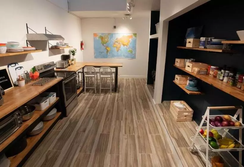 Santurcia Hostel
