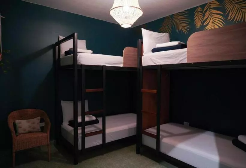 Santurcia Hostel