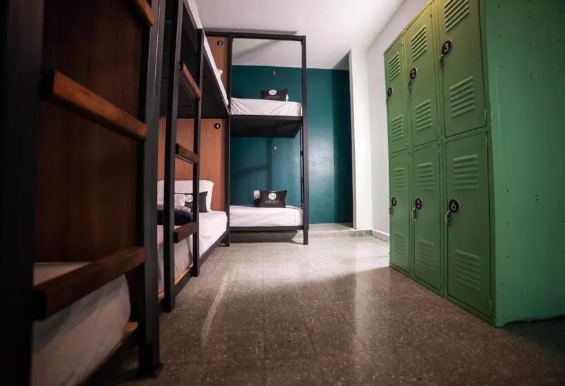 Santurcia Hostel