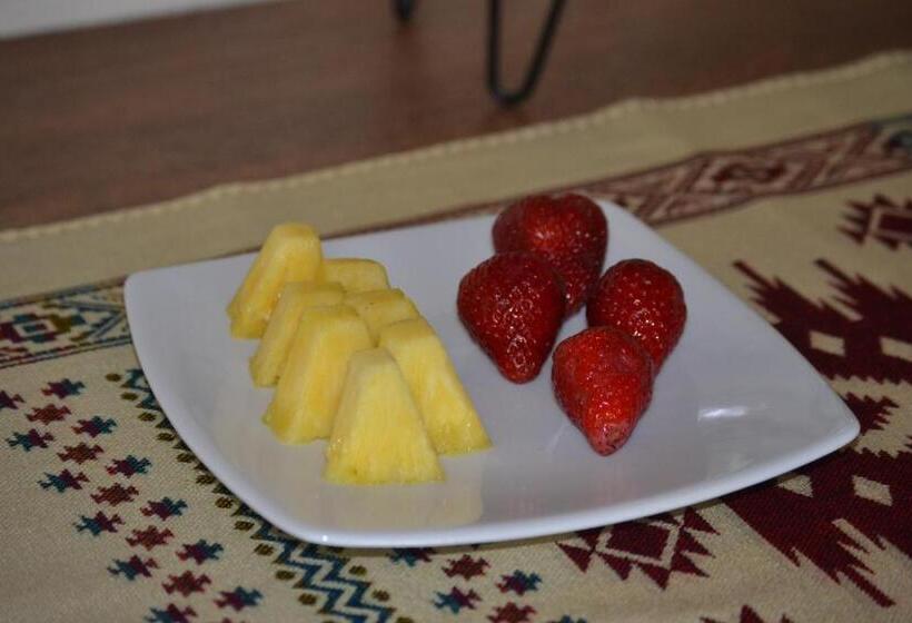 בית מלון כפרי Ilatoa Lodge