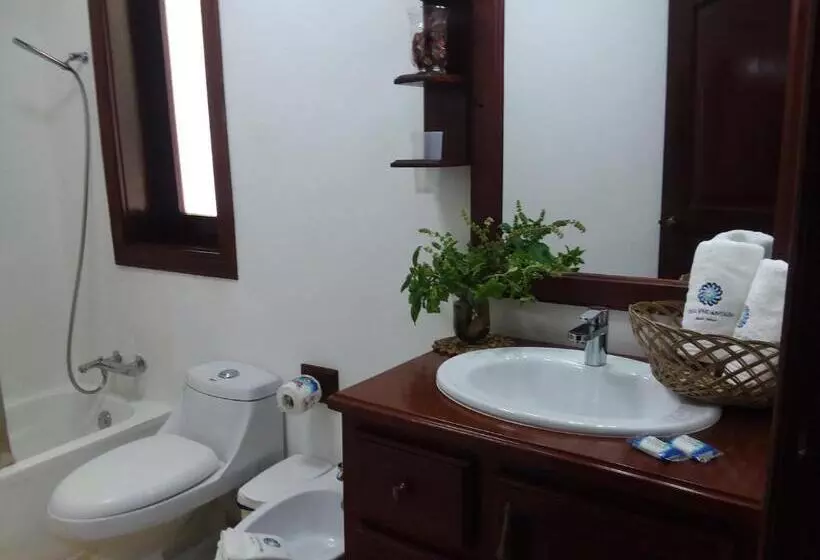 هتل Oasi Encantada   Beach Resort