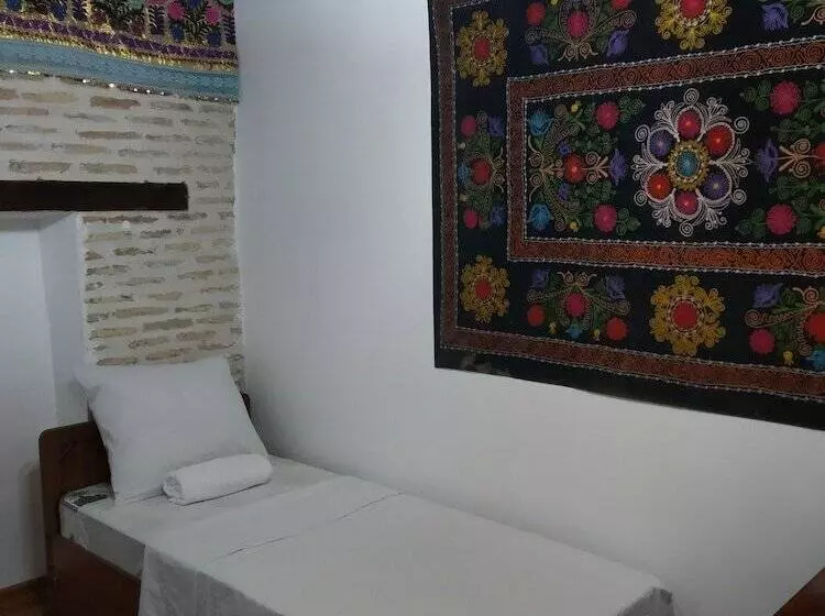 هتل Ohun Caravan Sarai 19 Century   Hostel
