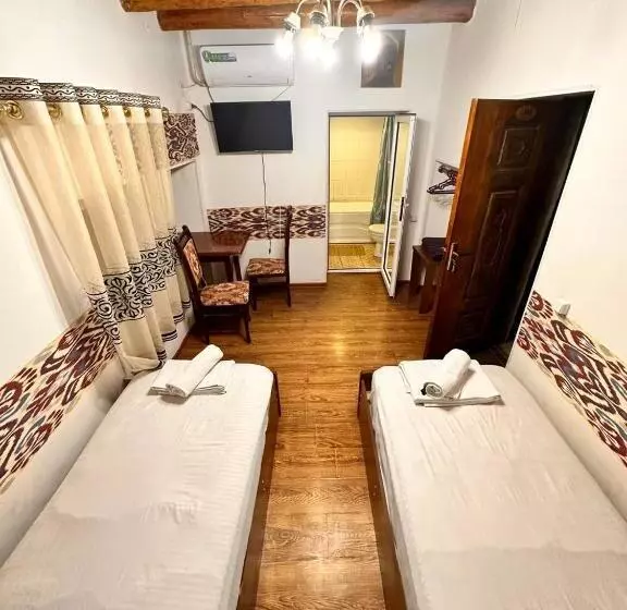 هتل Ohun Caravan Sarai 19 Century   Hostel