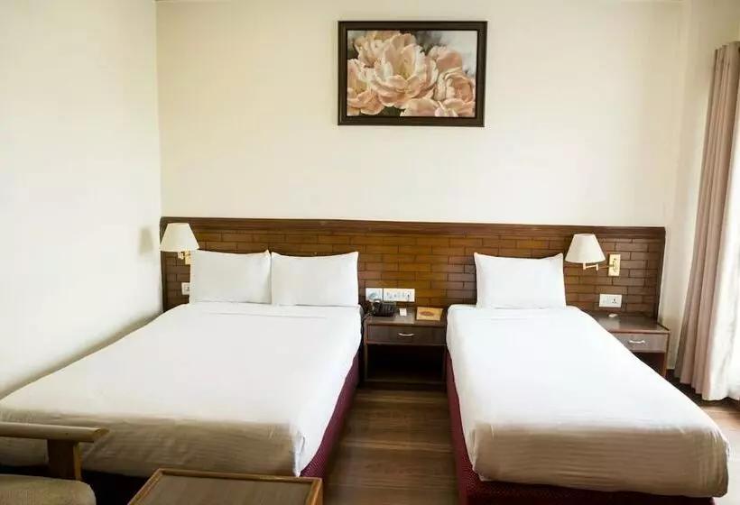 هتل The White Lotus View Pvt Ltd