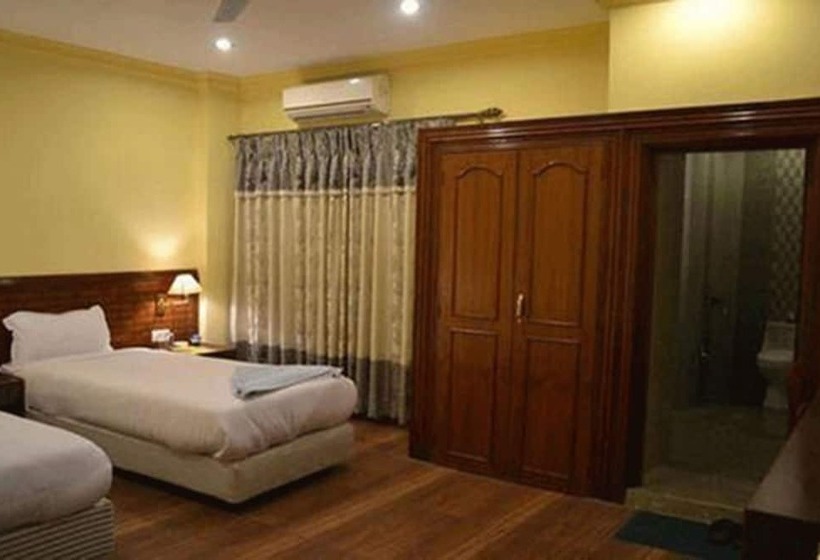 هتل The White Lotus View Pvt Ltd