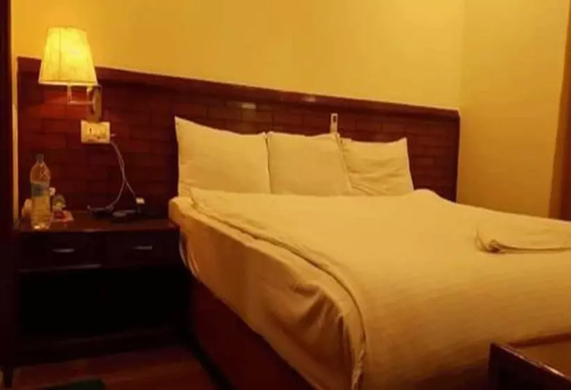 هتل The White Lotus View Pvt Ltd