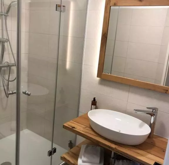 Retkeilymaja Gasthof Zur Post