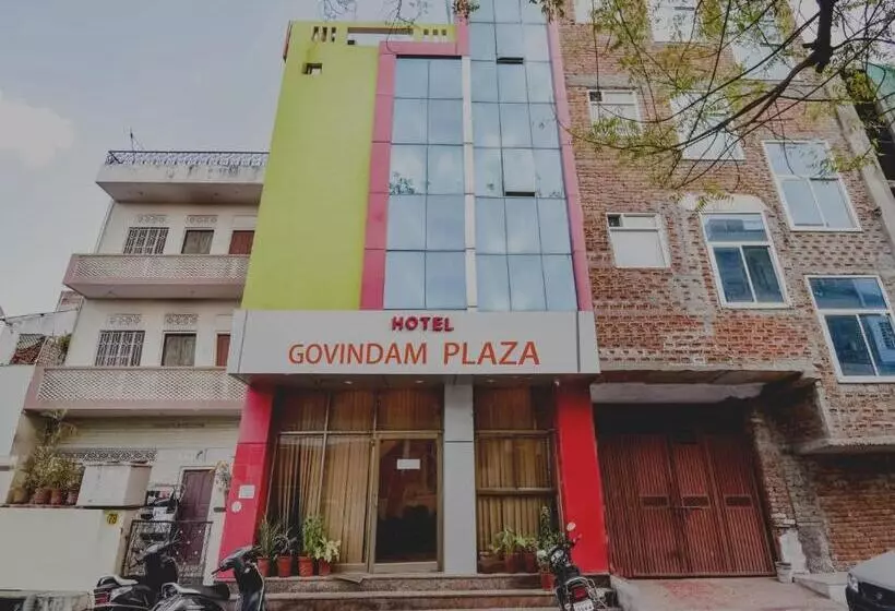 Hotelli Govindam Plaza