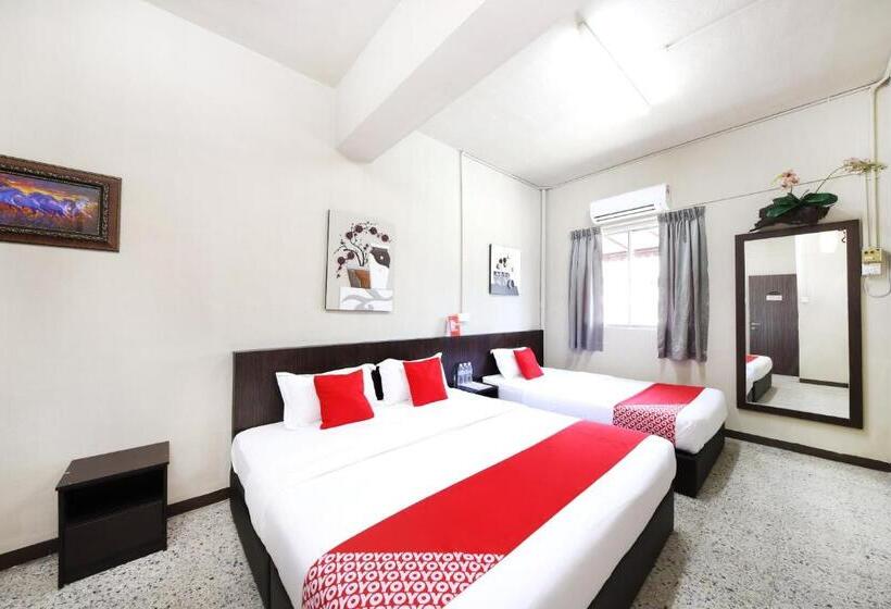 ホテル Oyo 507 Aikka