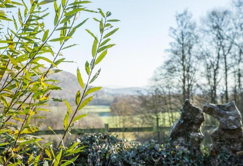 پانسیون Witherslack Hall Farmhouse