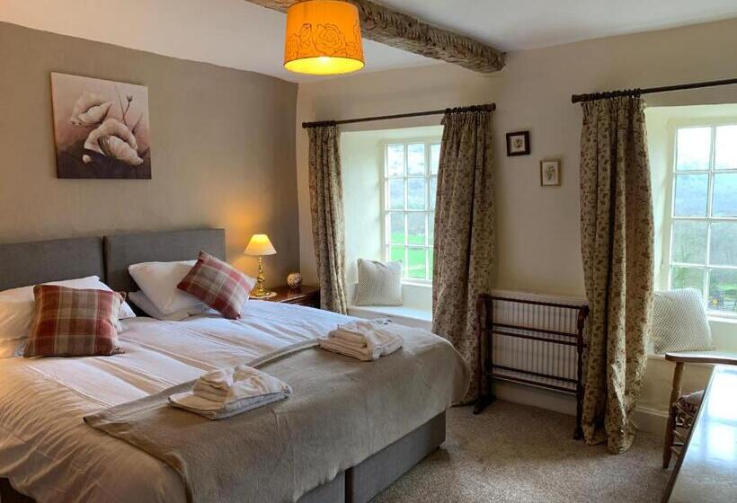 پانسیون Witherslack Hall Farmhouse