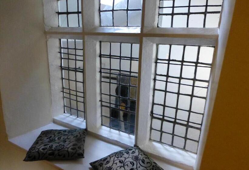 پانسیون Witherslack Hall Farmhouse