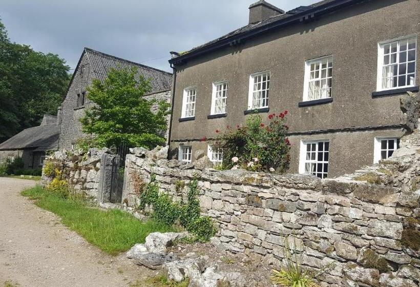 پانسیون Witherslack Hall Farmhouse