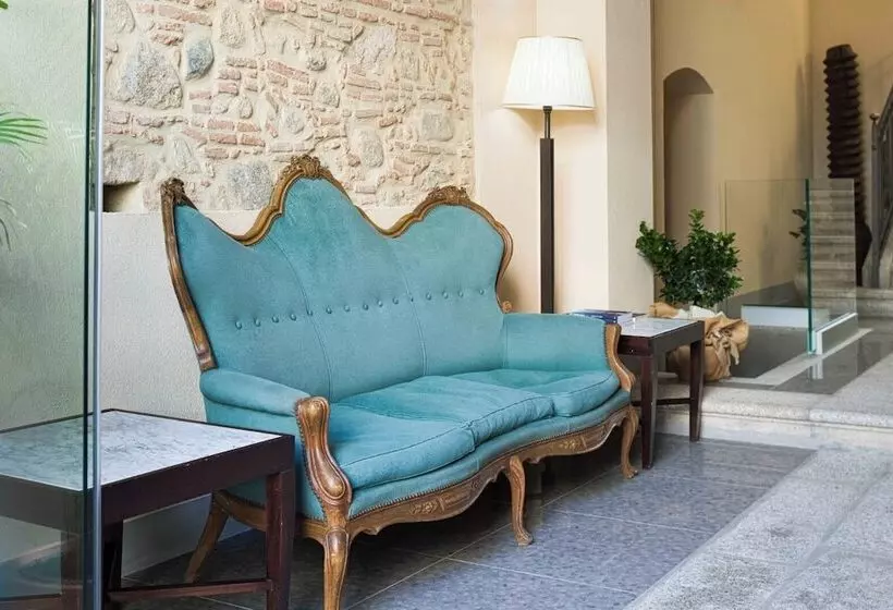 ベッドアンドブレックファースト Le Corti  Dimora Storica