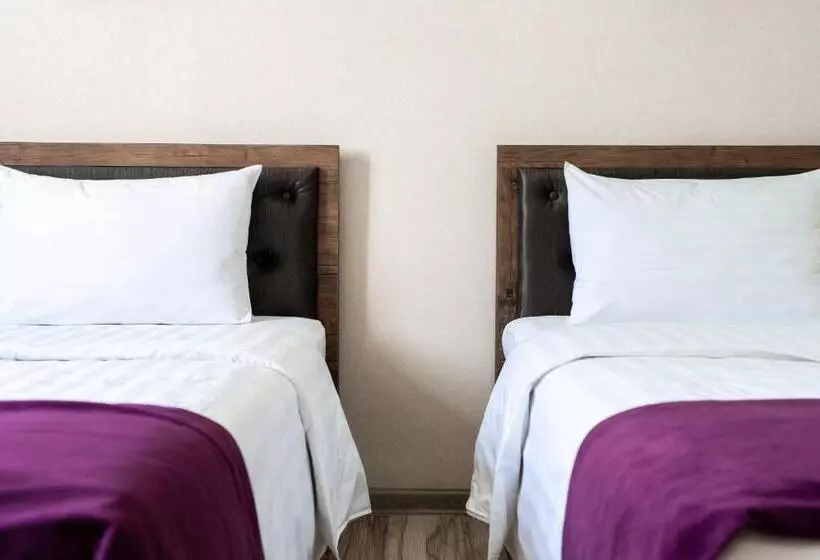 هتل Tourist Inn