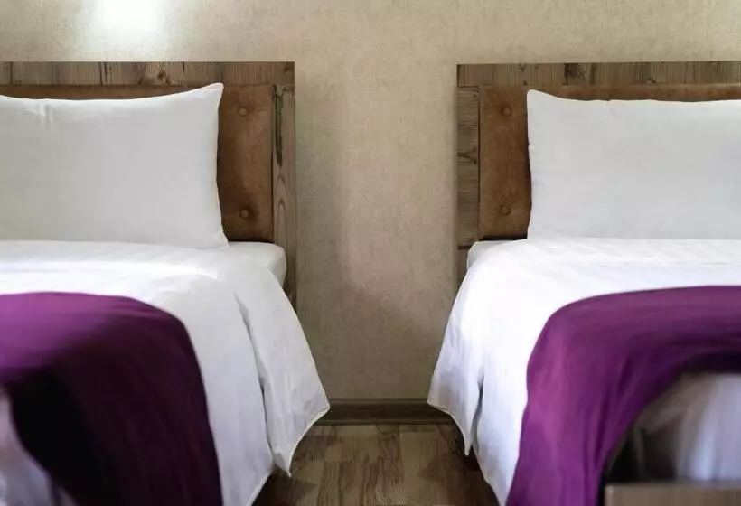 هتل Tourist Inn