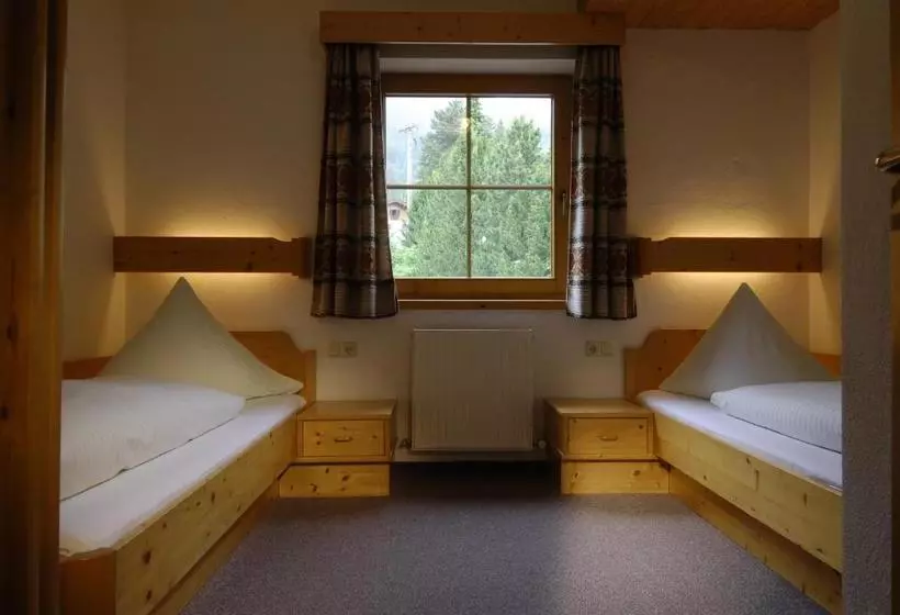 ペンション Landhaus Rofan