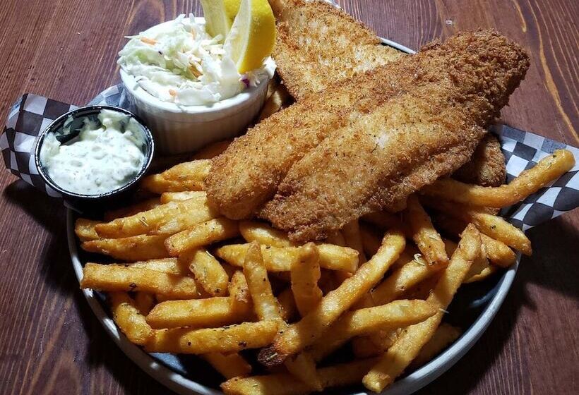 הוסטל Western Lodge