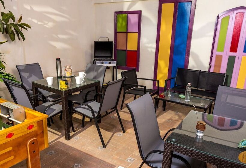 Bento Hostel   Adults Only