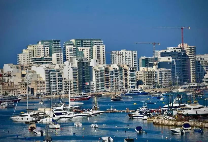 پانسیون Shore Bridge