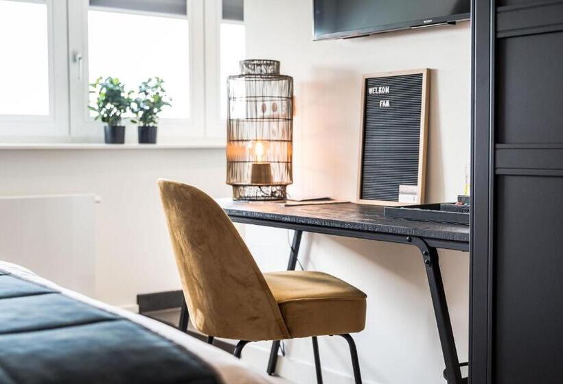 ベッドアンドブレックファースト De Vogelensangh