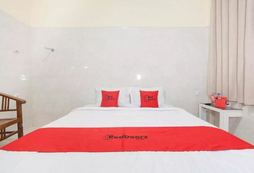 Majatalo Reddoorz Syariah At Sedati