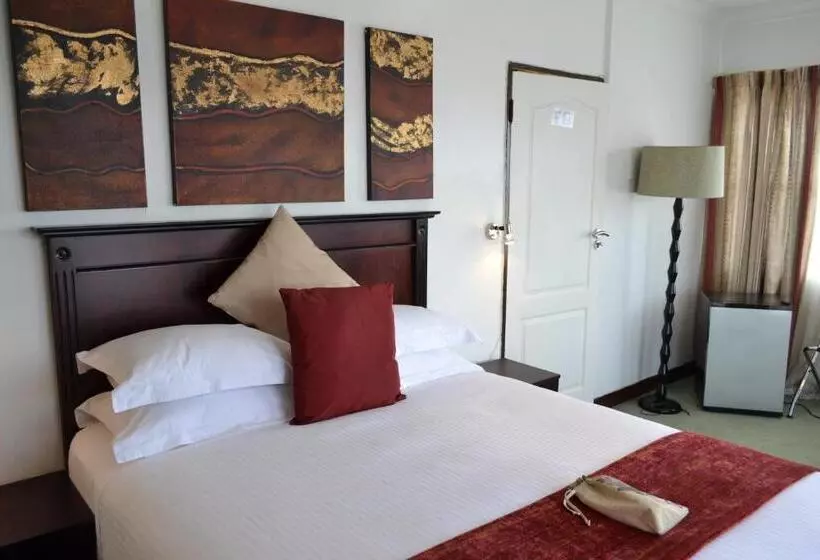 تختخواب و صبحانه City Stay