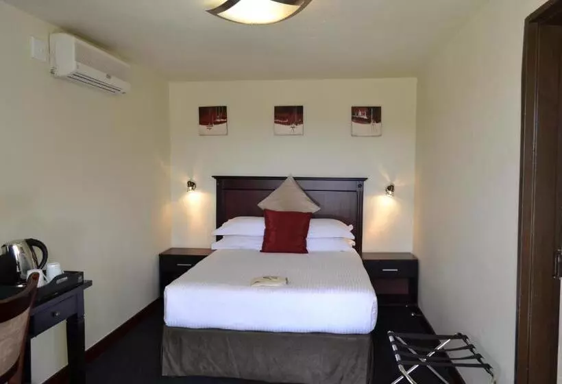 تختخواب و صبحانه City Stay