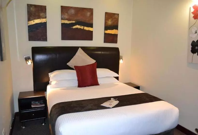 تختخواب و صبحانه City Stay