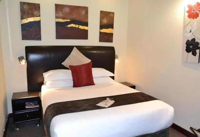 تختخواب و صبحانه City Stay