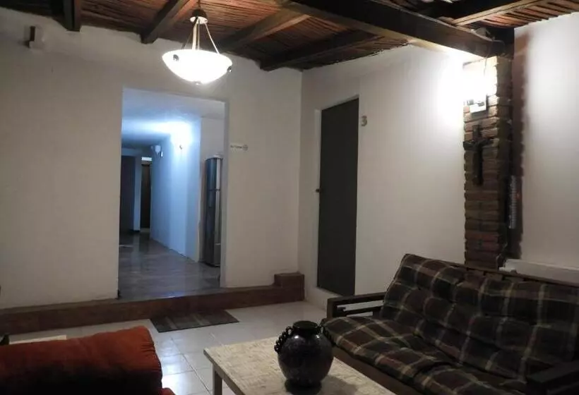 هتل El Refugio De San Matías